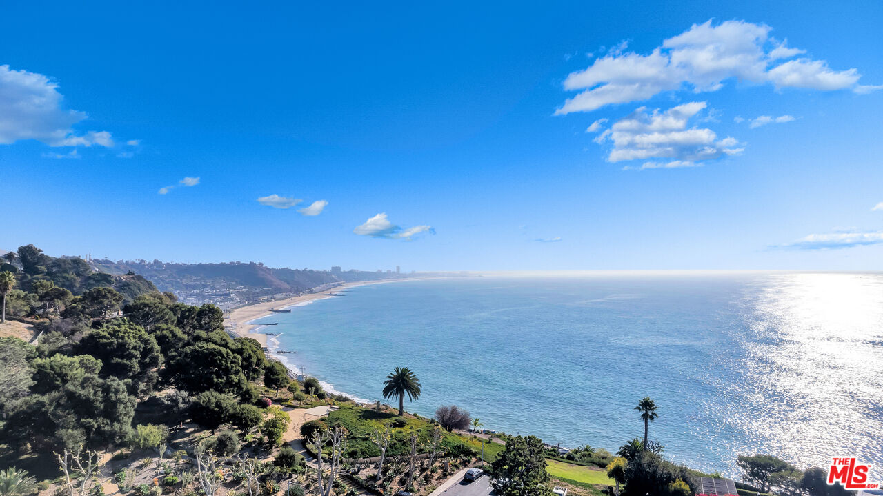 17350 W Sunset Blvd Unit: 605