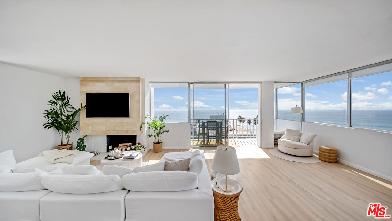 17350 W Sunset Blvd Unit: 605