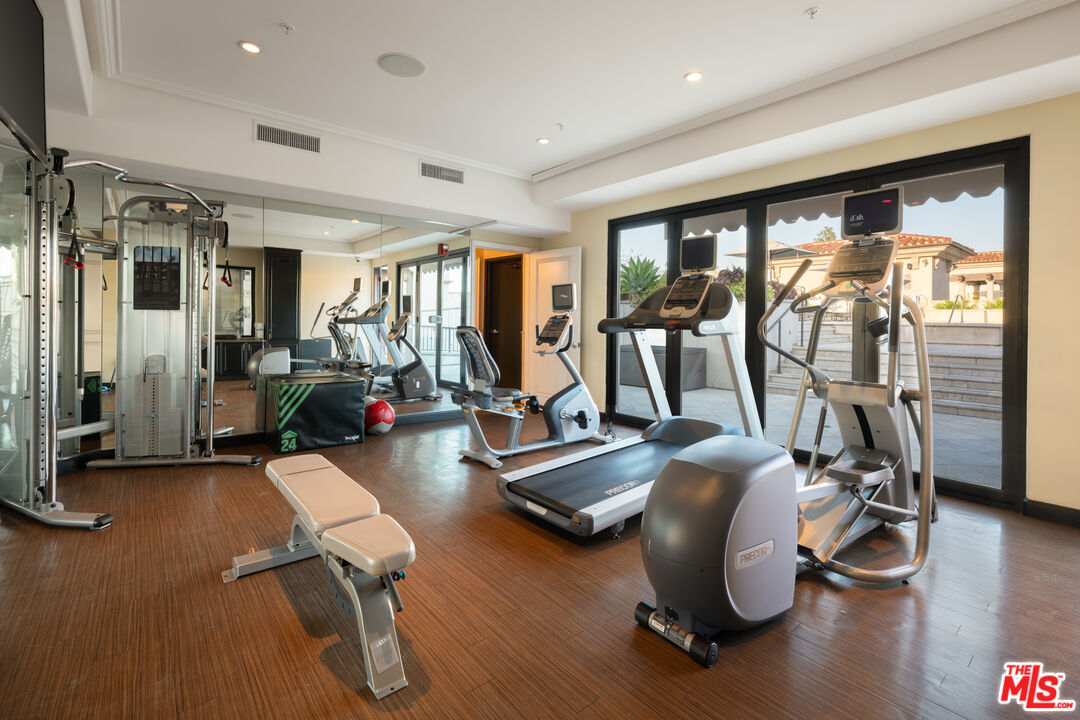 155 Cordova St Unit: 501