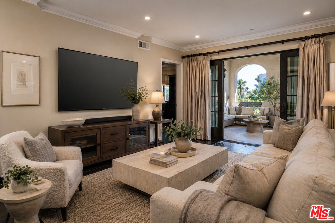 155 Cordova St Unit: 501