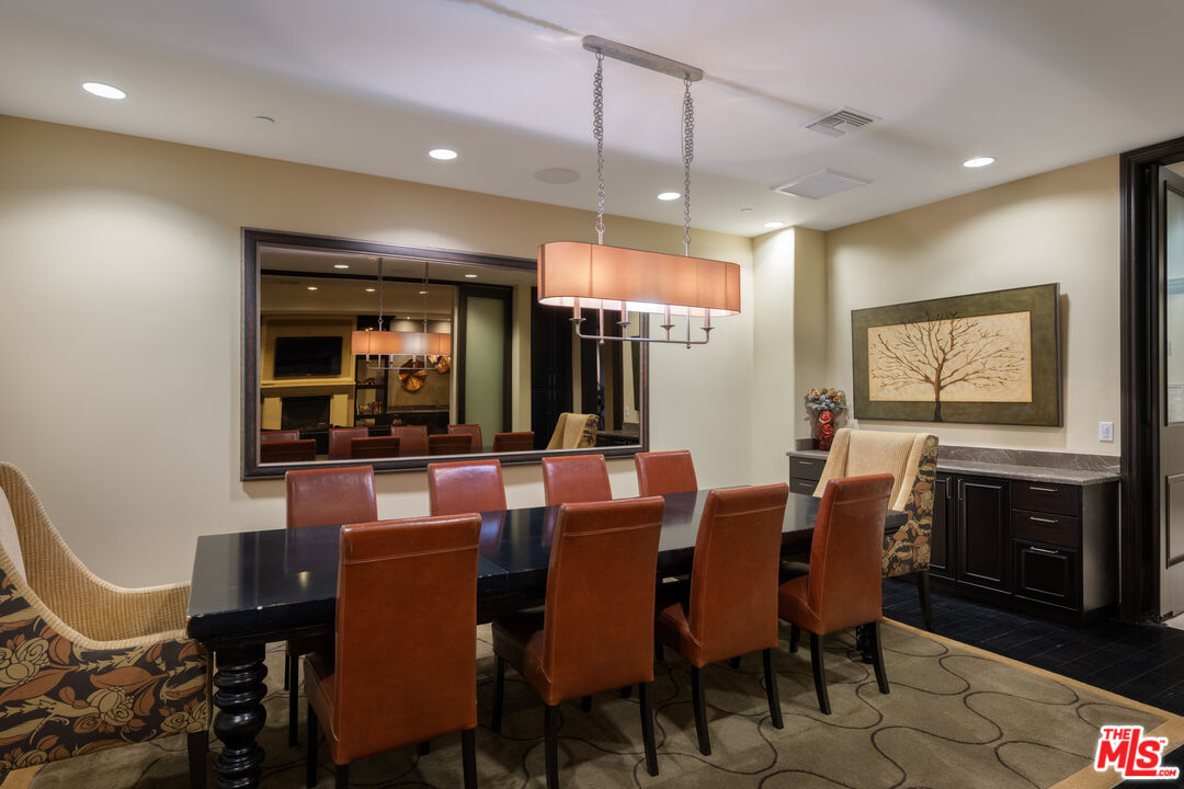 155 Cordova St Unit: 501