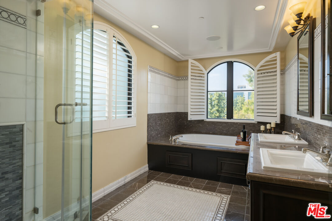 155 Cordova St Unit: 501