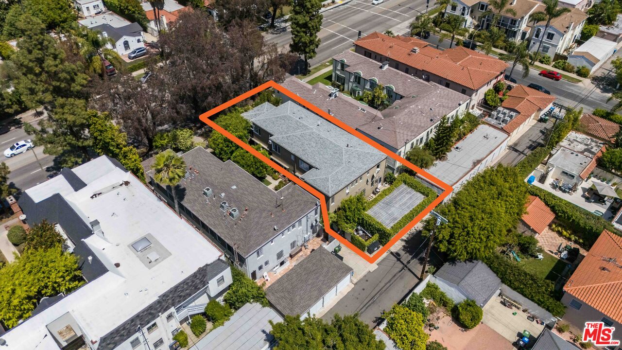 6512 W Olympic Blvd