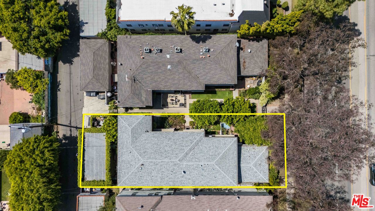 6512 W Olympic Blvd
