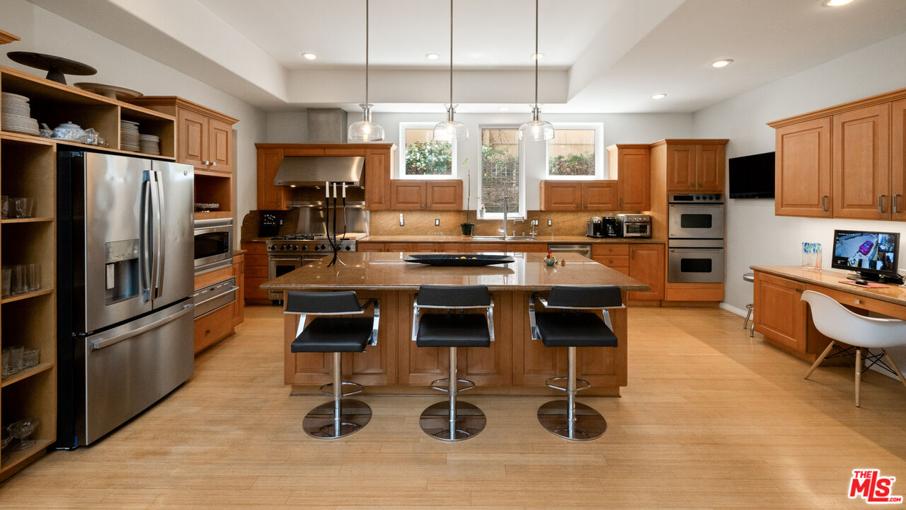 3705 Esplanade