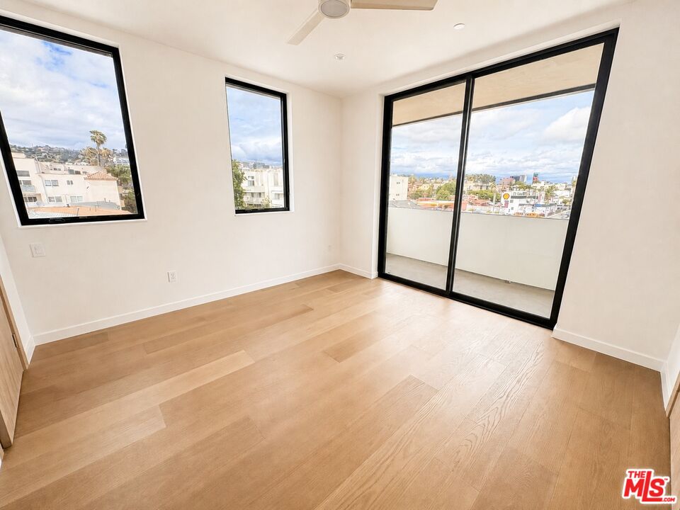 1257 N Detroit St Unit: 301