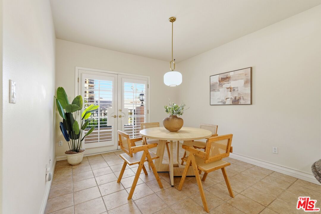 1748 Stoner Ave Unit: 1