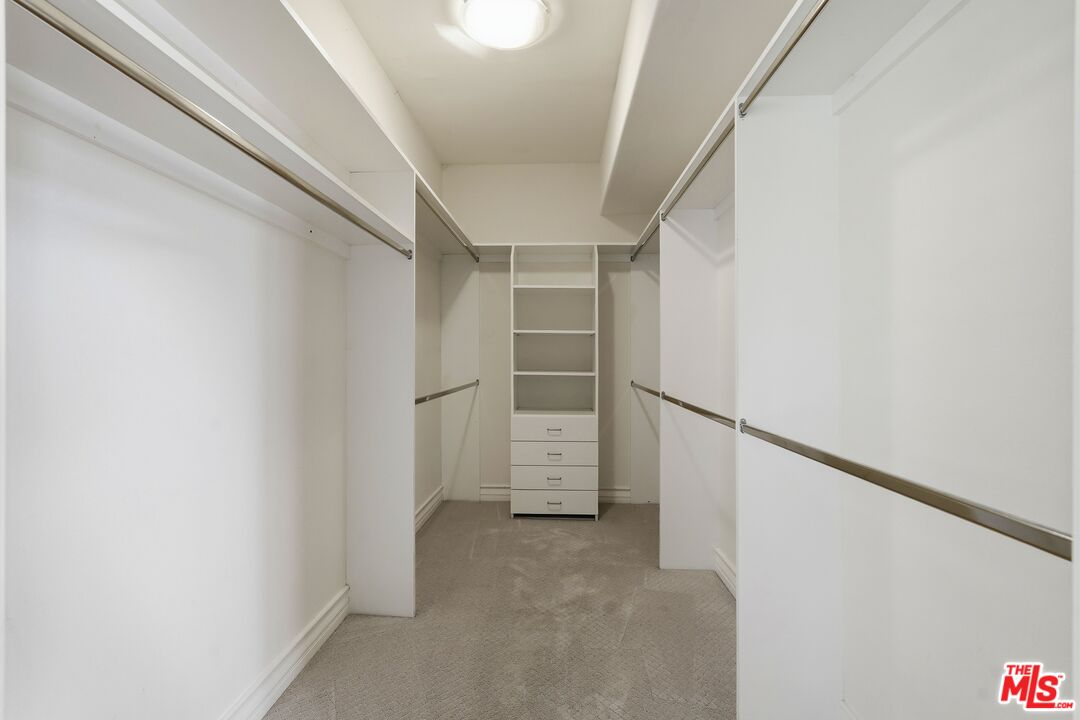 1748 Stoner Ave Unit: 1