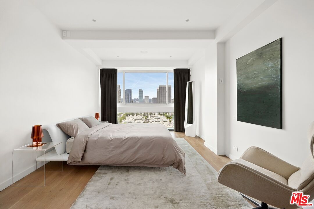 2222 Avenue Of The Stars Unit: 2103