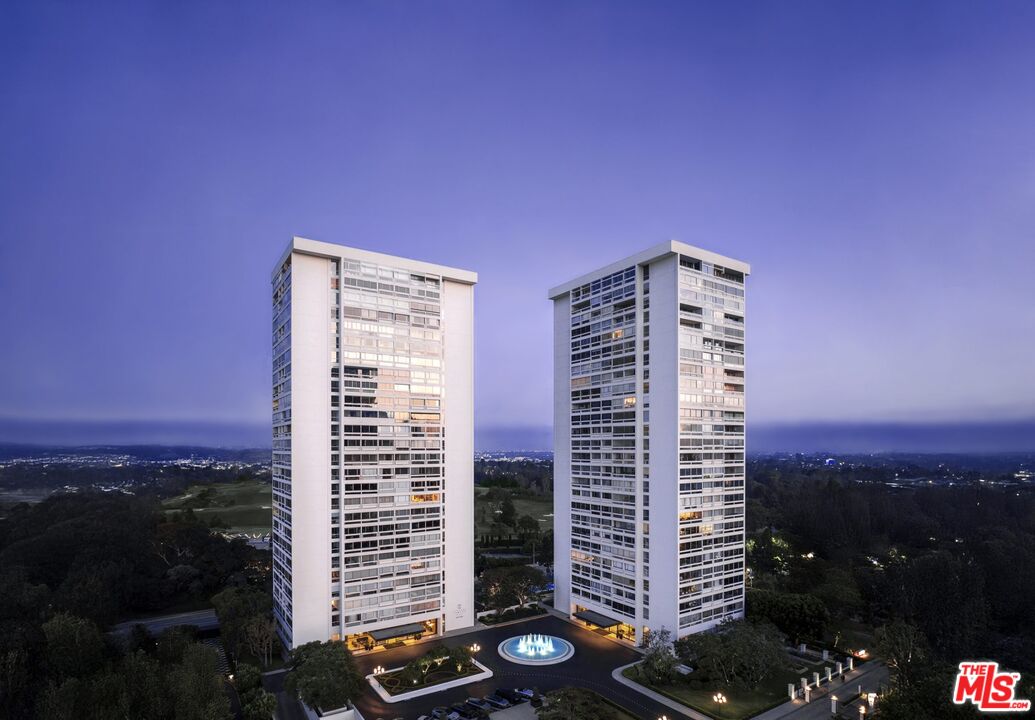 2222 Avenue Of The Stars Unit: 2103