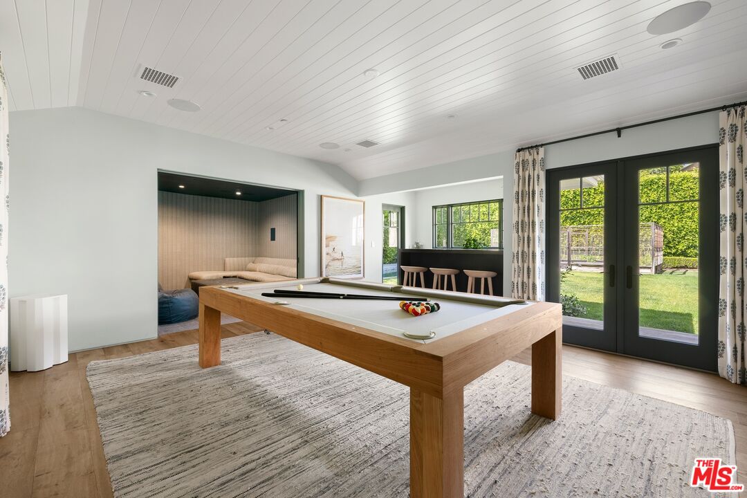 521 Amalfi Dr