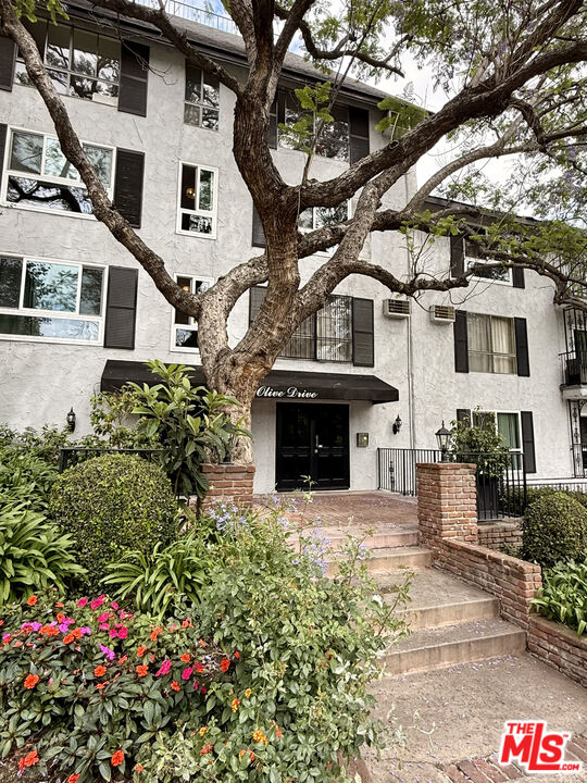 1222 Olive Dr Unit: 105