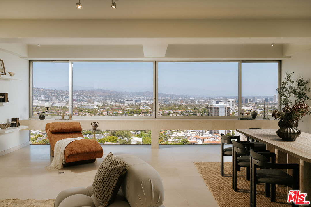 2222 Avenue Of The Stars Unit: 1404