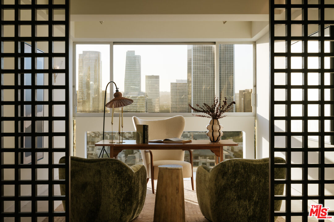 2222 Avenue Of The Stars Unit: 1404