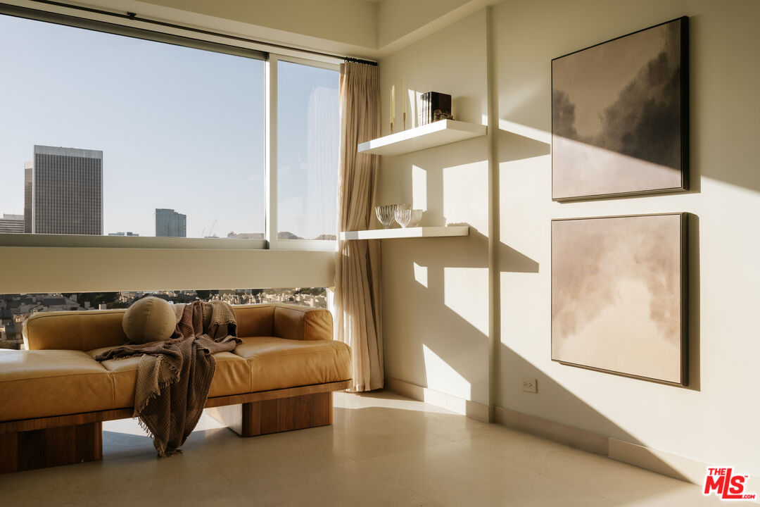 2222 Avenue Of The Stars Unit: 1404