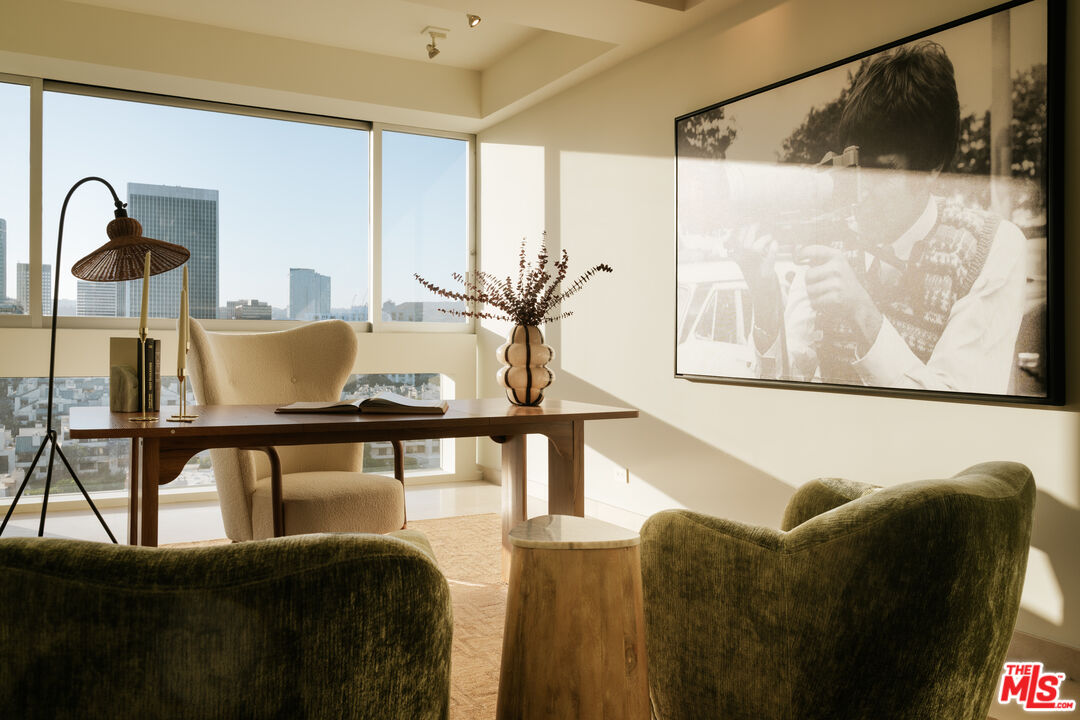 2222 Avenue Of The Stars Unit: 1404