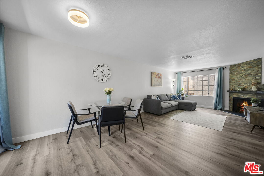 7658 Topanga Canyon Blvd Unit: 113