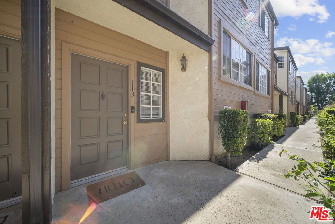 7658 Topanga Canyon Blvd Unit: 113