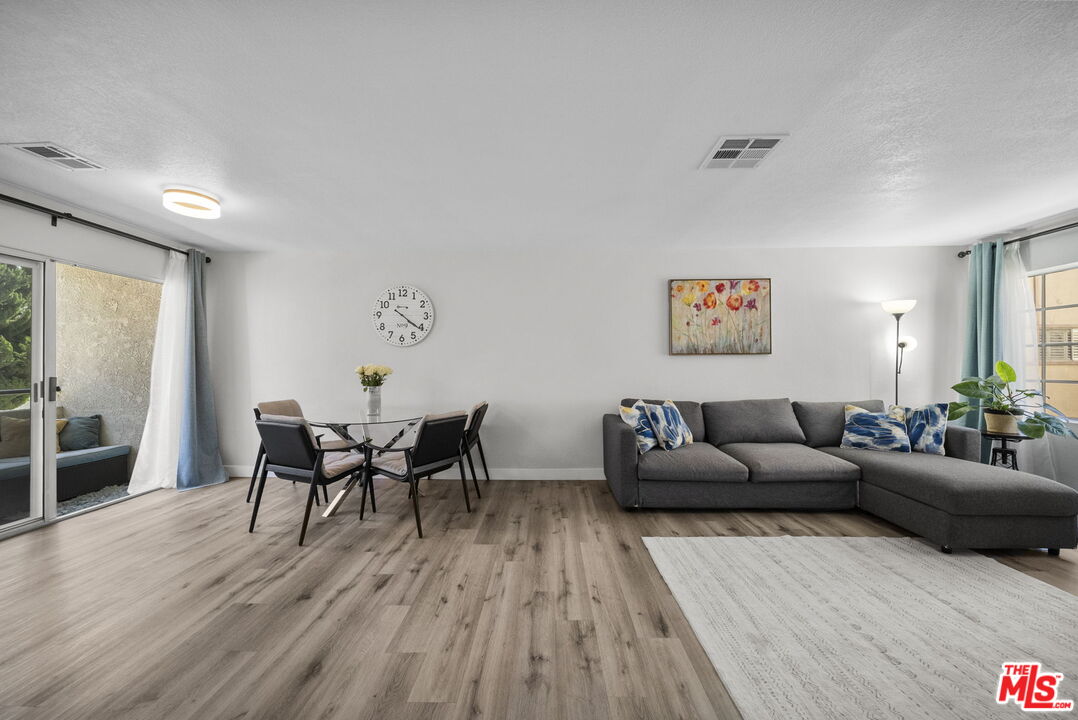 7658 Topanga Canyon Blvd Unit: 113
