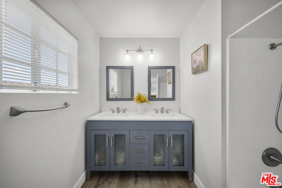 7658 Topanga Canyon Blvd Unit: 113