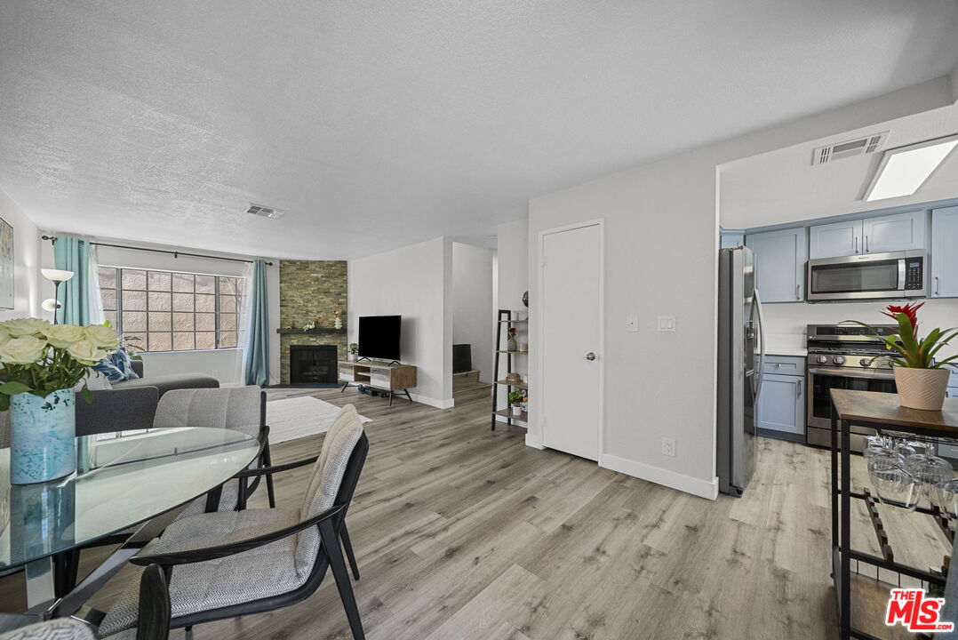 7658 Topanga Canyon Blvd Unit: 113