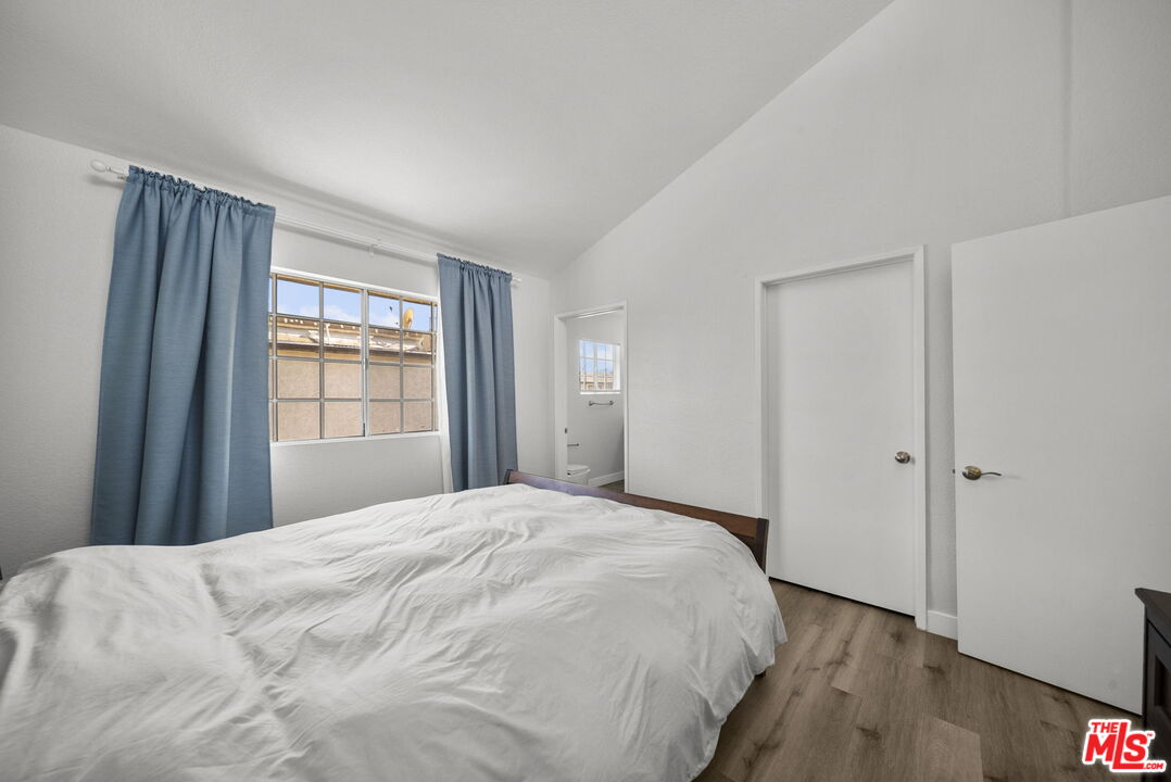 7658 Topanga Canyon Blvd Unit: 113