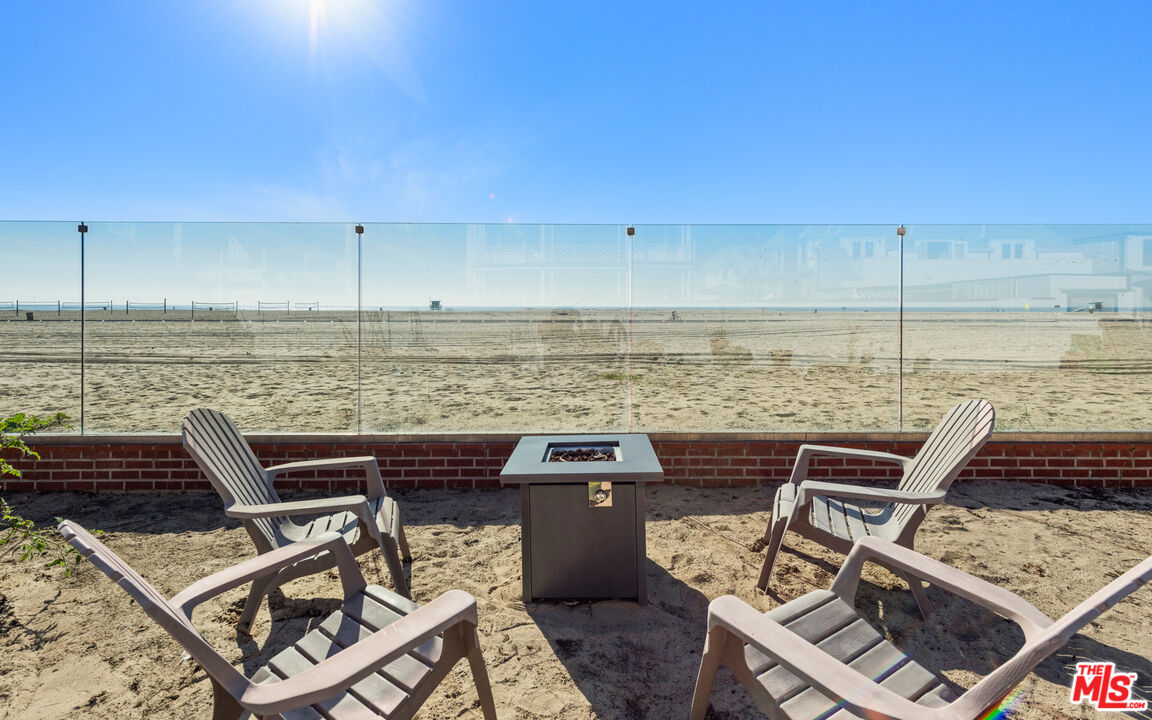 605 N Palisades Beach Rd