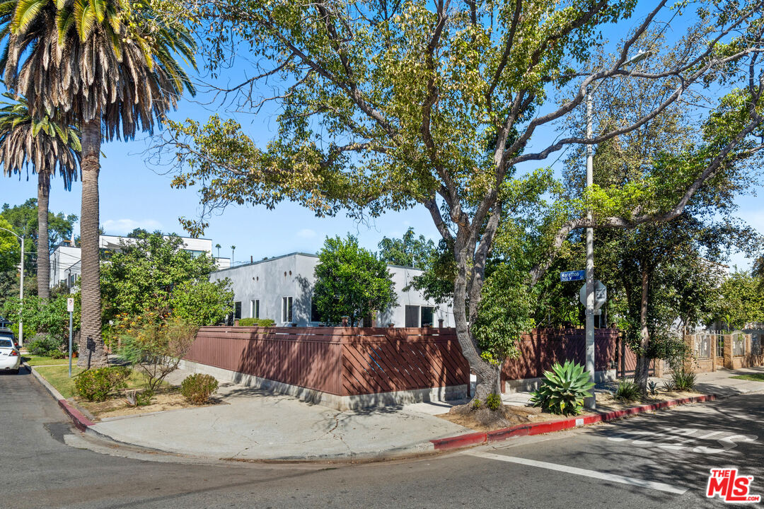 1001 N Rampart Blvd