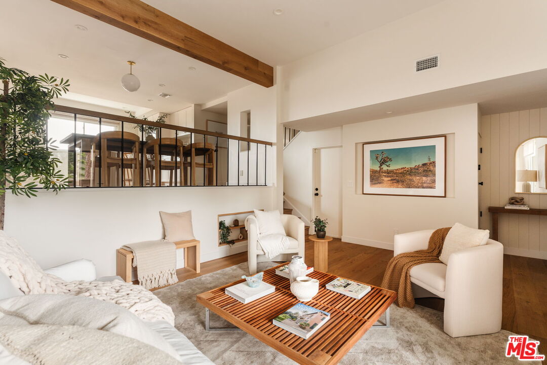 13210 Fiji Way Unit: M