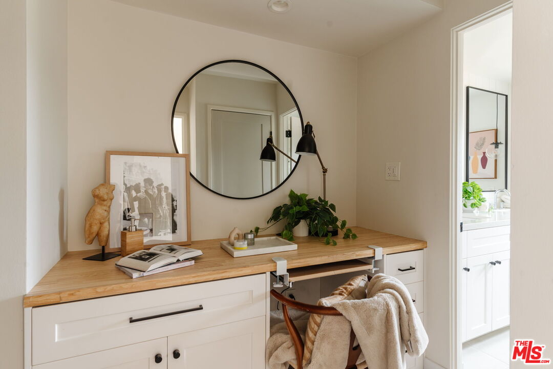 13210 Fiji Way Unit: M