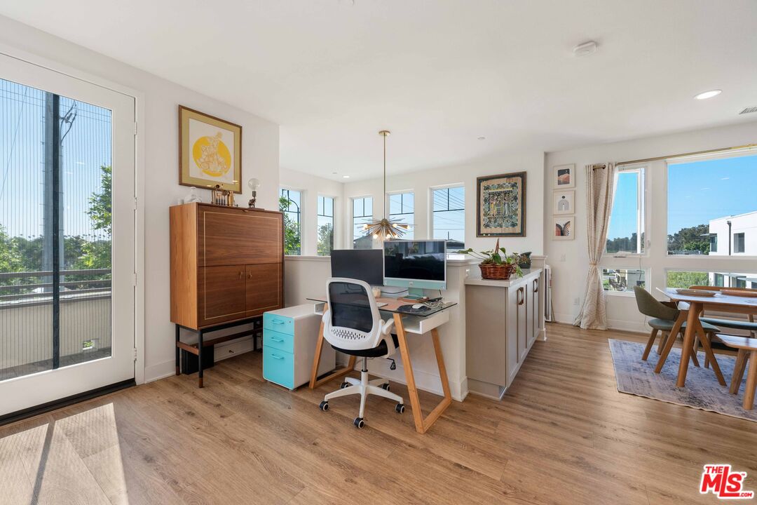 2911 Exposition Pl Unit: 1