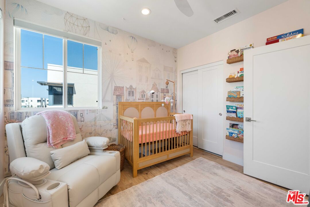 2911 Exposition Pl Unit: 1
