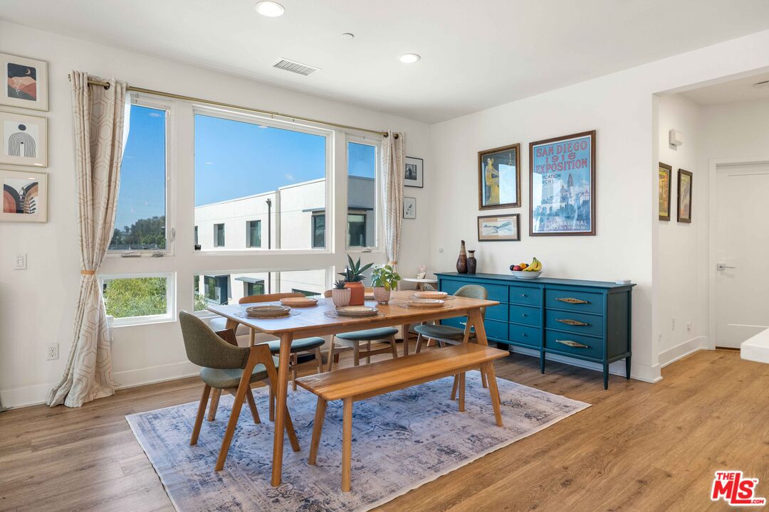 2911 Exposition Pl Unit: 1
