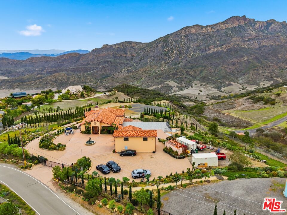 10825 Pacific View Dr