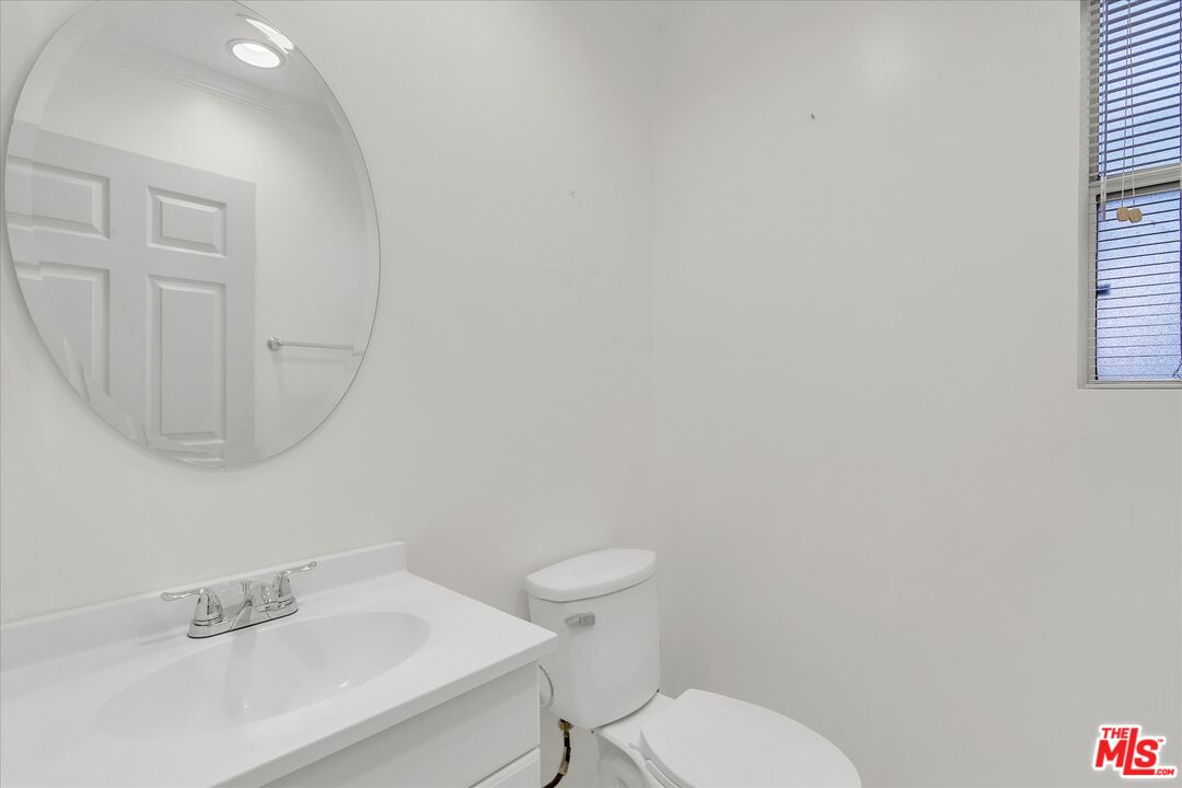 5455 Sylmar Ave Unit: 501