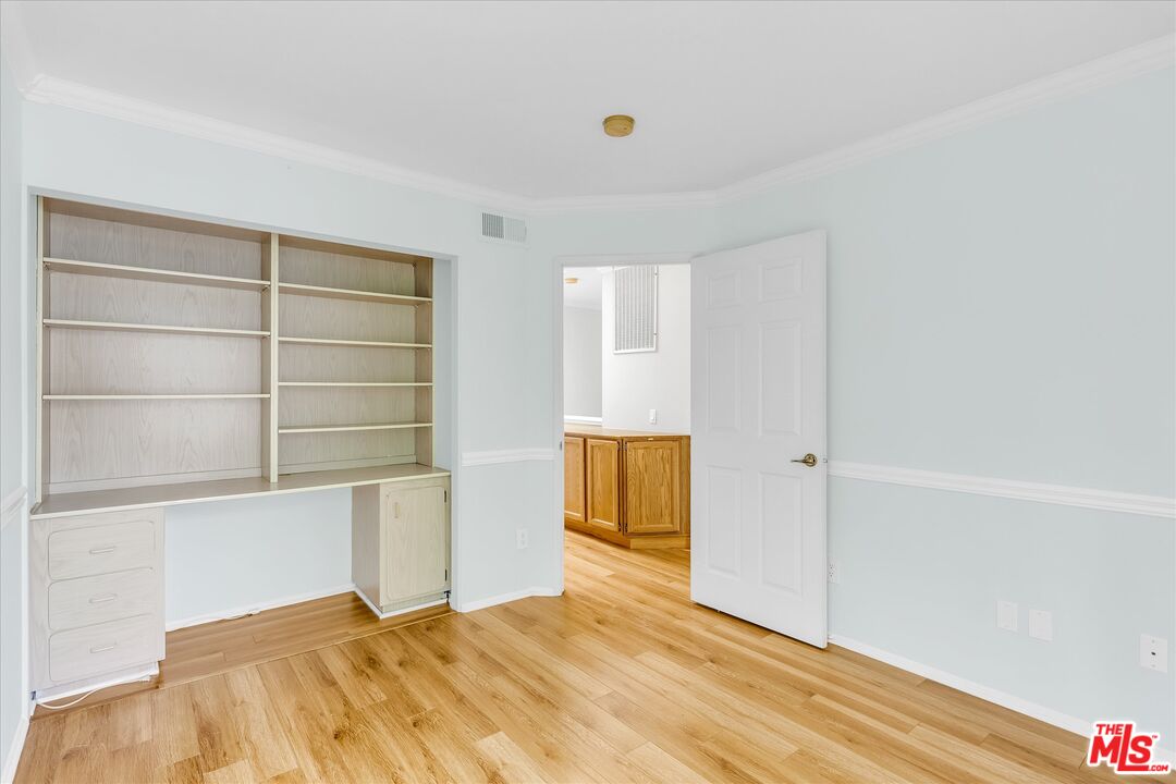 5455 Sylmar Ave Unit: 501