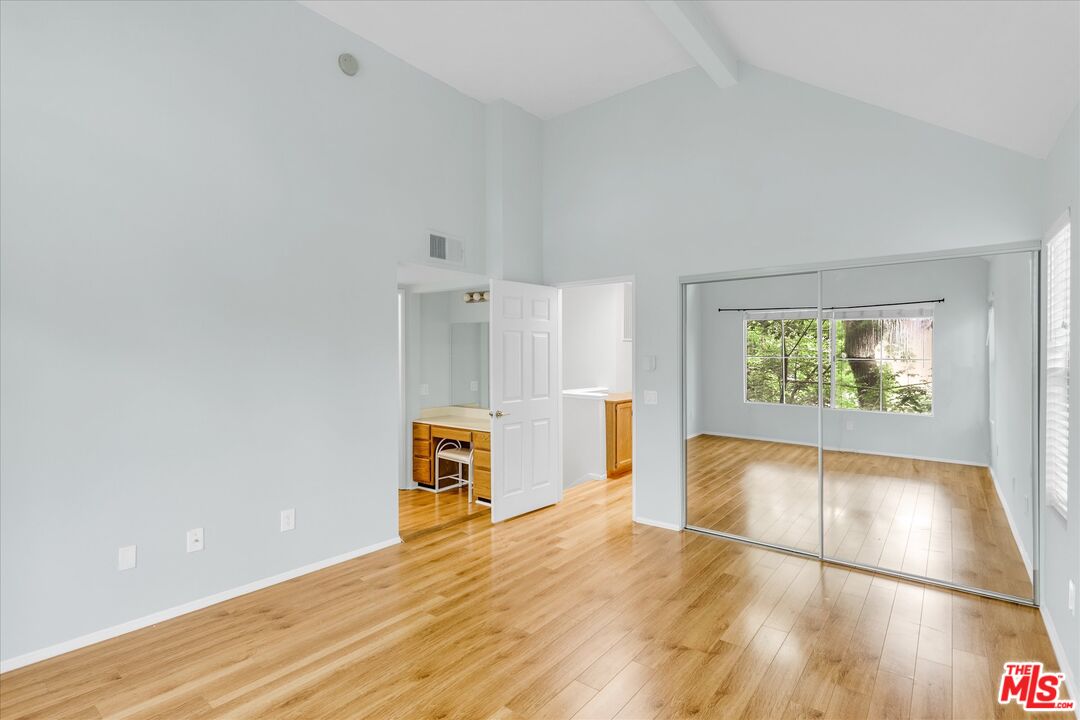 5455 Sylmar Ave Unit: 501