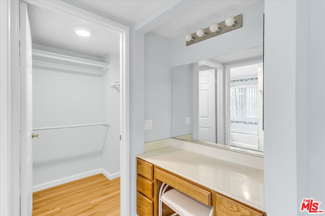 5455 Sylmar Ave Unit: 501