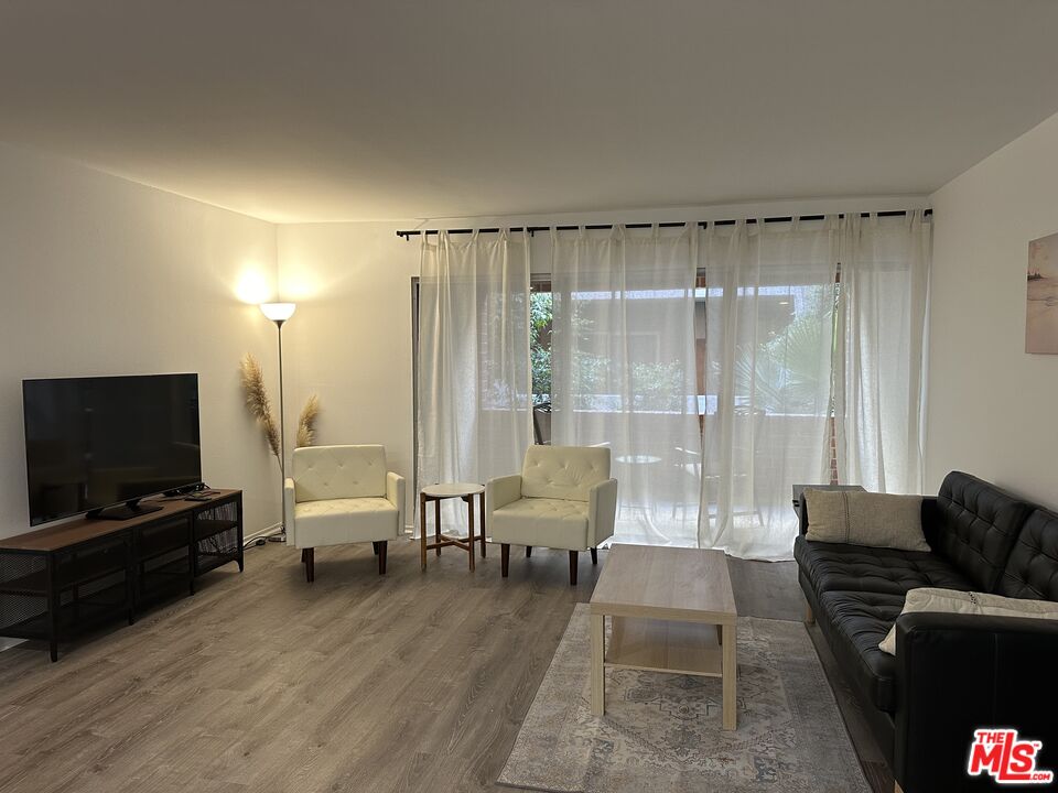 11750 W Sunset Blvd Unit: 221