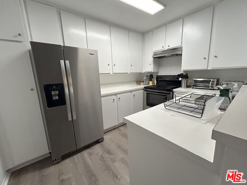 11750 W Sunset Blvd Unit: 221