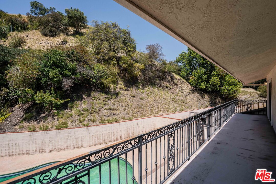 1181 Somera Rd