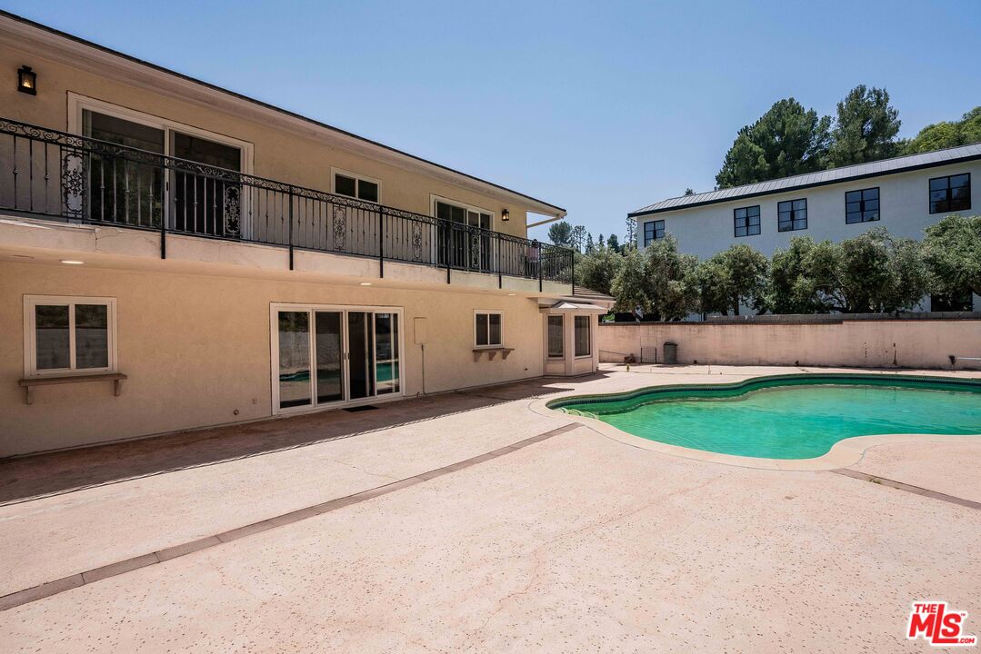 1181 Somera Rd