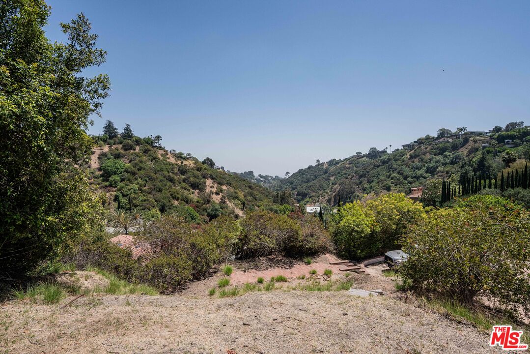 1181 Somera Rd