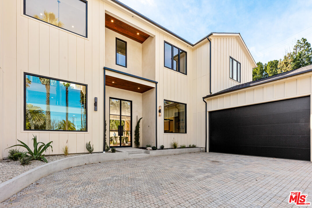 18100 Karen Dr