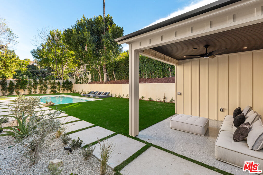 18100 Karen Dr