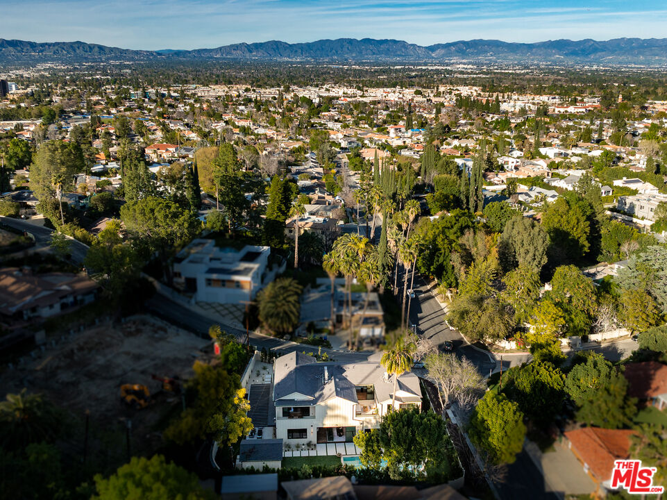 18100 Karen Dr