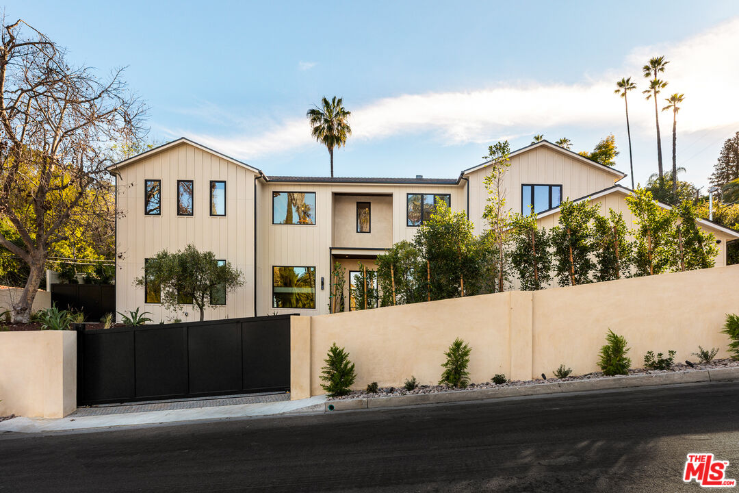 18100 Karen Dr