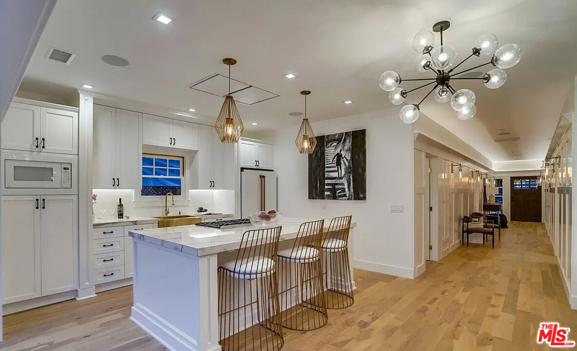 1524 N Sierra Bonita Ave