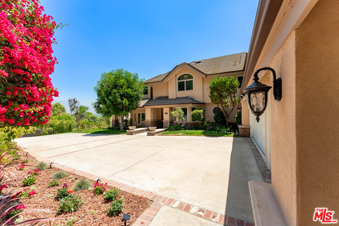 1432 Rutherford Dr