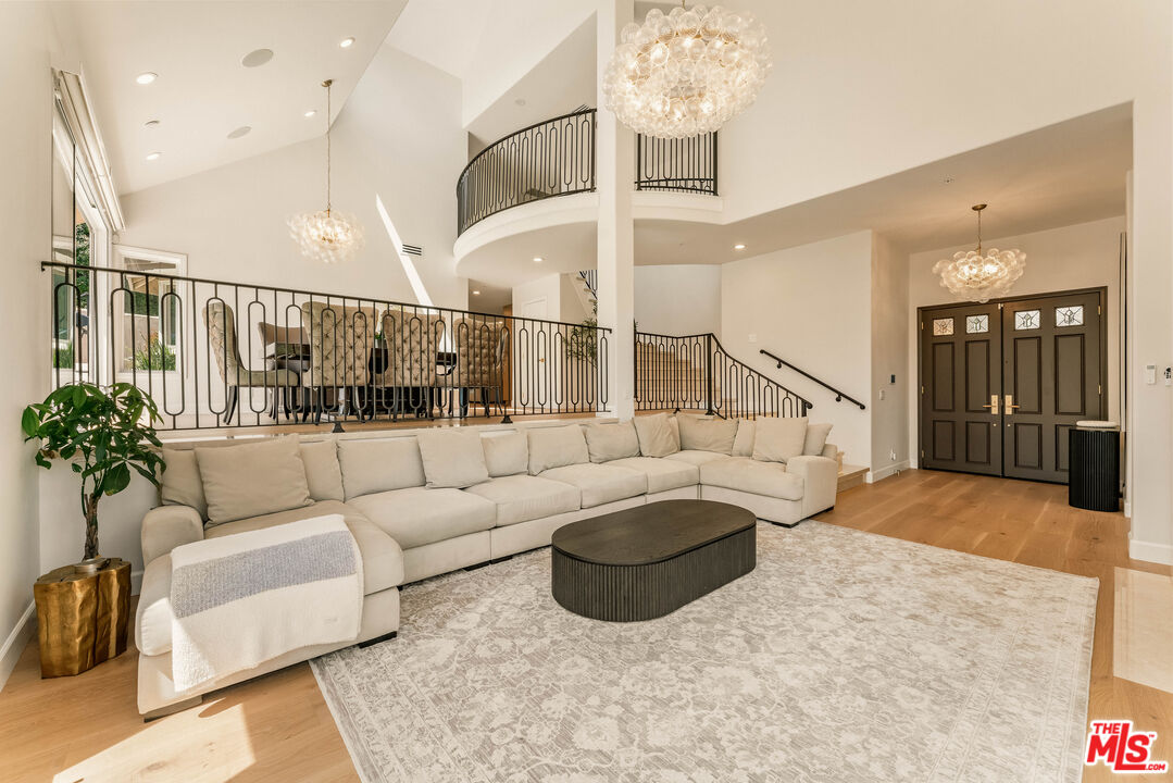1432 Rutherford Dr